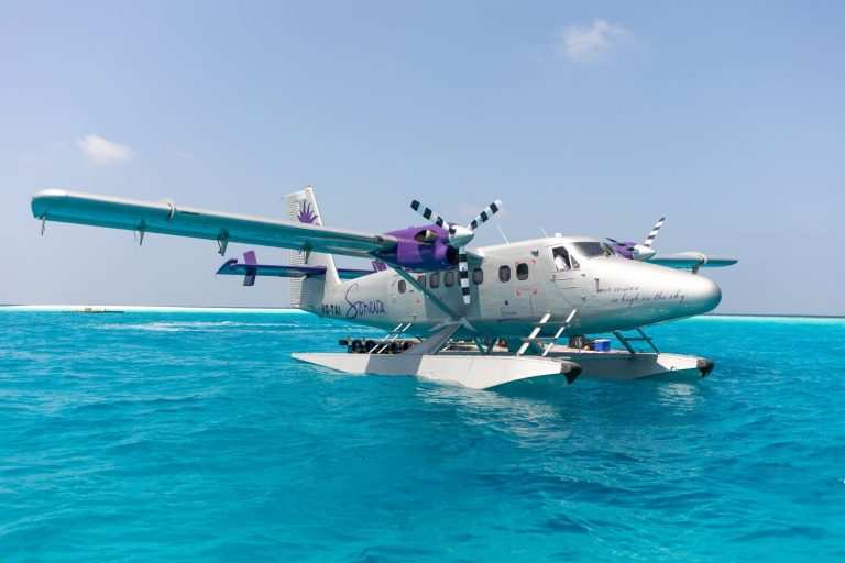 Трансферы на Мальдивах на гидросамолёте Soneva Jani - Seaplane Arrival