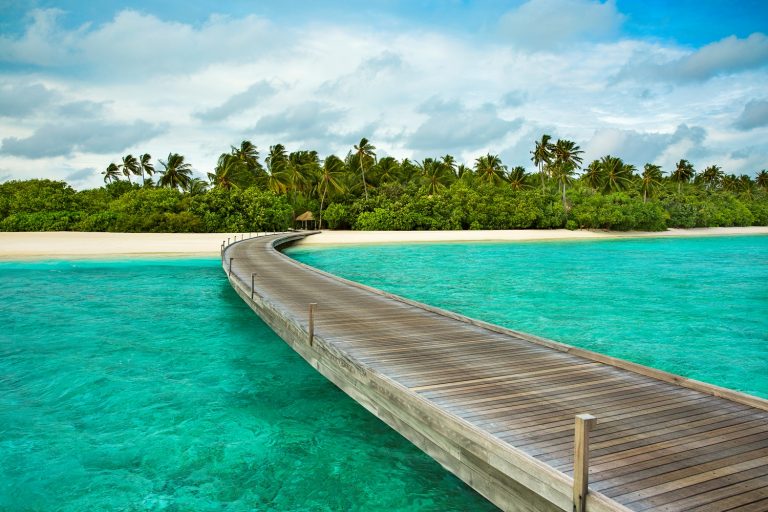 Сколько стоит поездка на Мальдивы