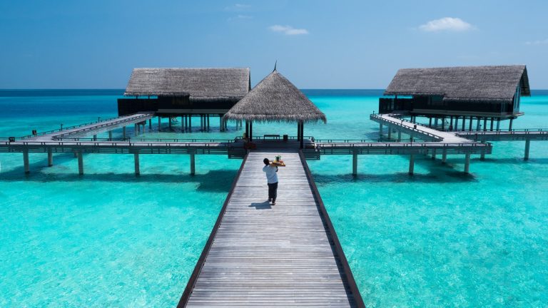 Гостиницы на Мальдивах Сервис на водных виллах